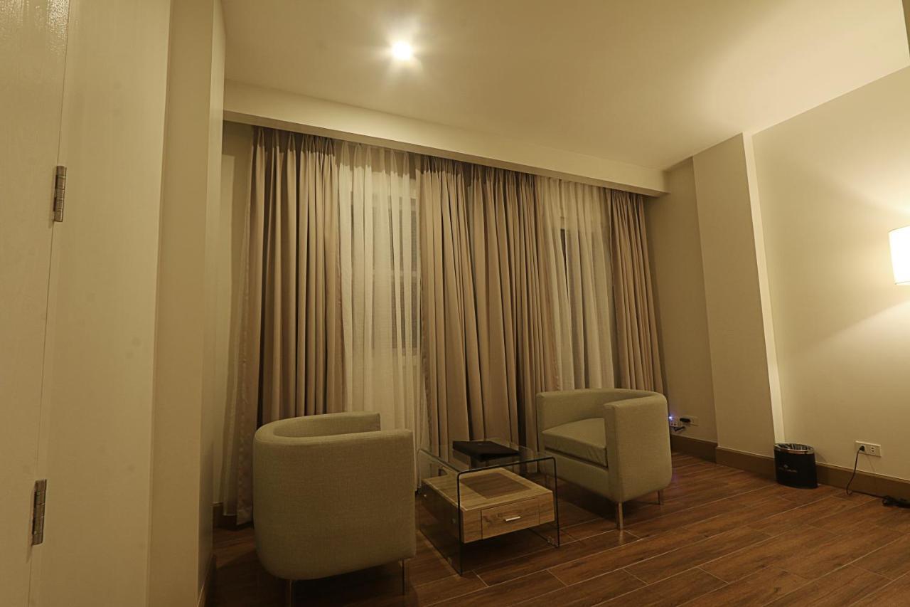 Hotel Carlito Tagaytay Tagaytay City Ngoại thất bức ảnh
