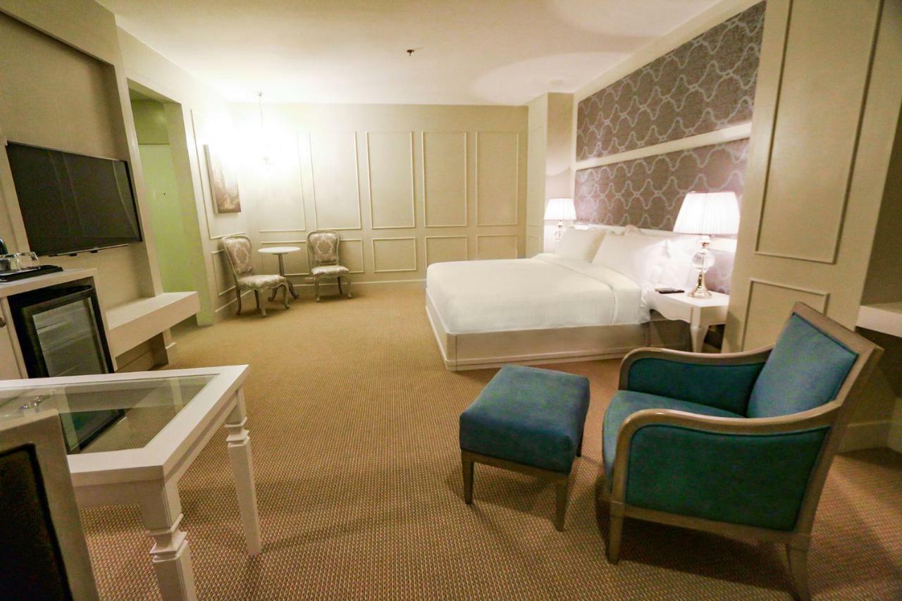 Hotel Carlito Tagaytay Tagaytay City Ngoại thất bức ảnh