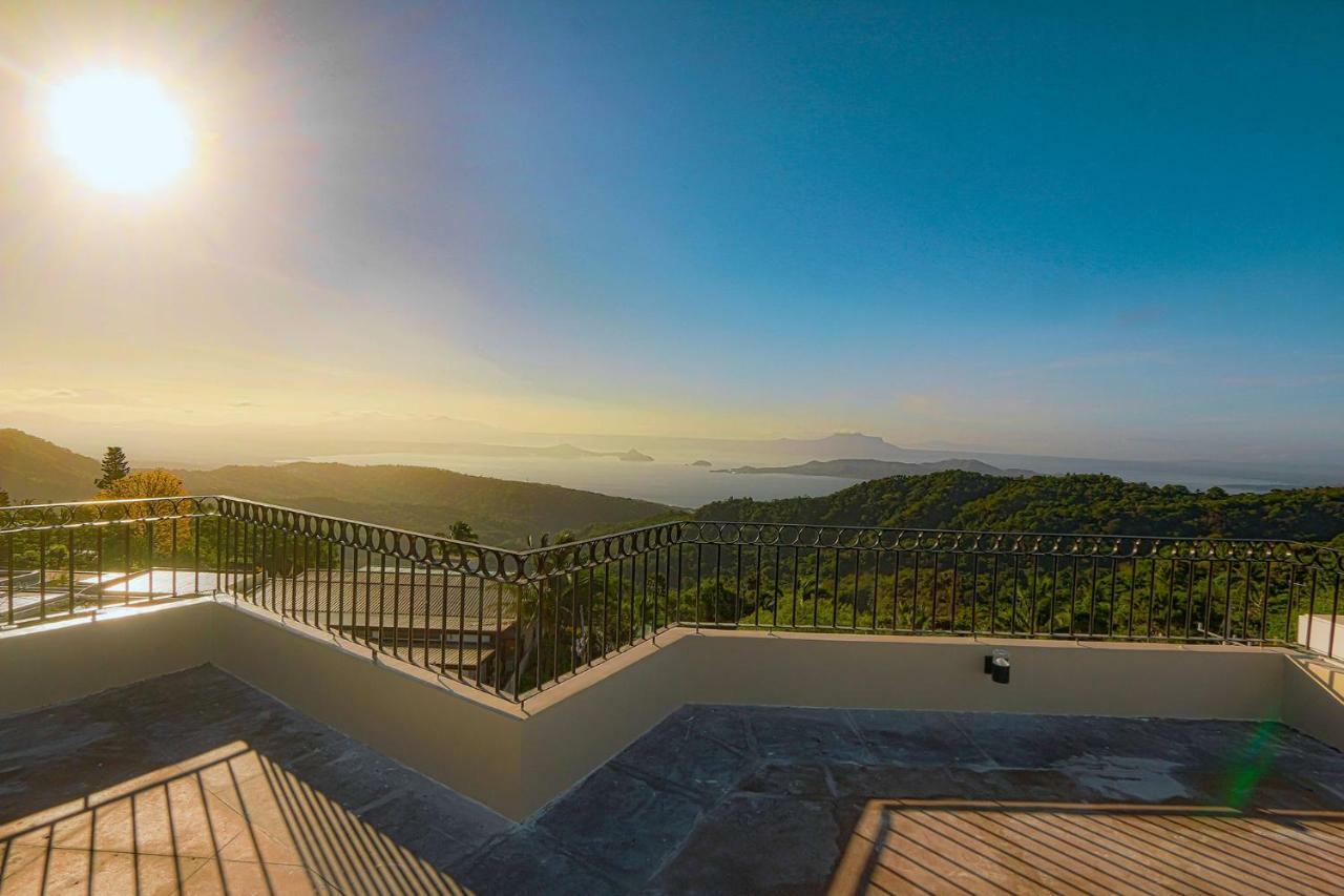 Hotel Carlito Tagaytay Tagaytay City Ngoại thất bức ảnh